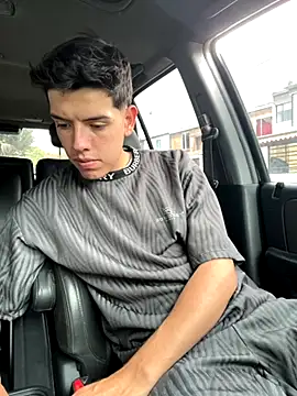 mattebret11 online show from 11/05/25, 03:56