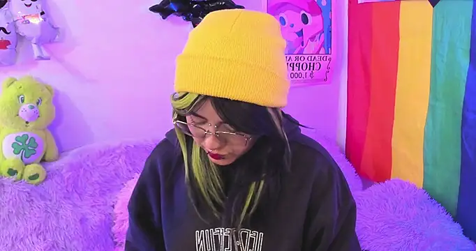 NekoWaifu online show from 10/30/25, 01:01