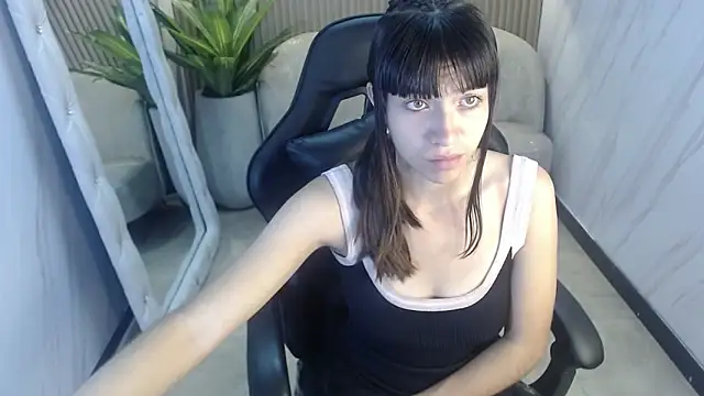 Isabella Blondetf online show from 09/28/25, 01:27