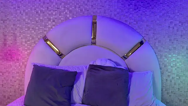 paulina cano online show from 09/18/25, 09:17