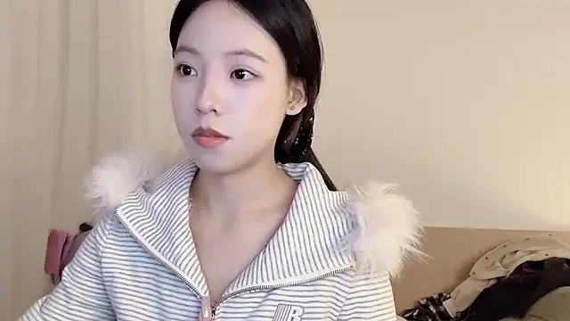 Meng 777 online show from 11/18/25, 10:52