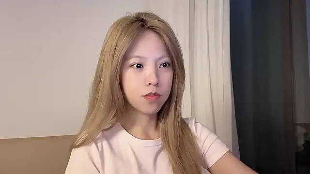 Snapshot of Meng_777 chatting on 05/02/26, 11:48 Meng 777 online show from 05/02/26, 11:48