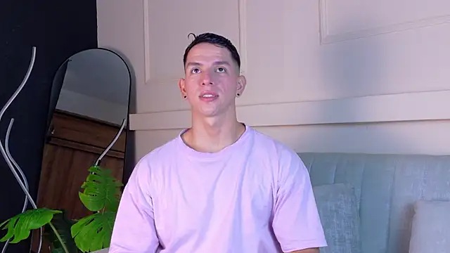 Snapshot of ZaneDawson chatting on 02/08/26, 02:04 ZaneDawson online show from 02/08/26, 02:04