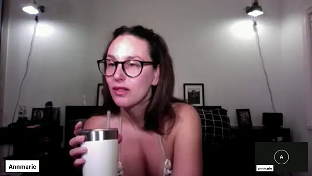 Snapshot of annmarieferrara chatting on 04/03/26, 02:15 annmarieferrara online show from 04/03/26, 02:15