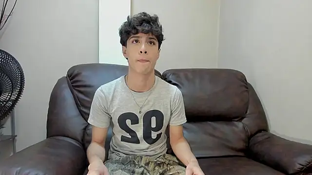 Xam Collen online show from 10/27/25, 03:38