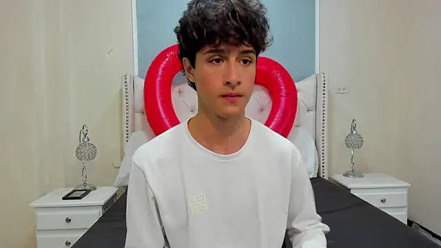 Xam Collen online show from 11/26/25, 06:20