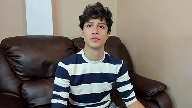 Xam Collen online show from 12/20/25, 04:58