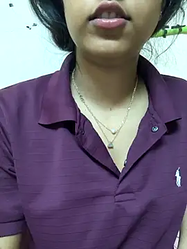 Snapshot of reetika6375 chatting on 03/16/26, 07:29 reetika6375 online show from 03/16/26, 07:29