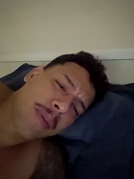 Snapshot of maicon9339 chatting on 10/27/25, 05:22 maicon9339 online show from 10/27/25, 05:22