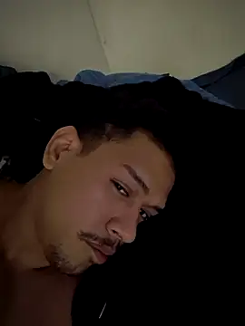 Snapshot of maicon9339 chatting on 11/16/25, 08:25 maicon9339 online show from 11/16/25, 08:25