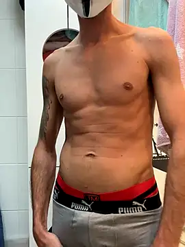 Snapshot of Marcelloxxx88 chatting on 09/27/25, 08:47 Marcelloxxx88 online show from 09/27/25, 08:47