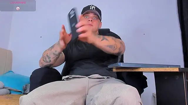 denis munera online show from 10/03/25, 12:02