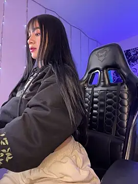 Snapshot of camila1_torres_ chatting on 02/05/26, 06:01 camila1 torres online show from 02/05/26, 06:01