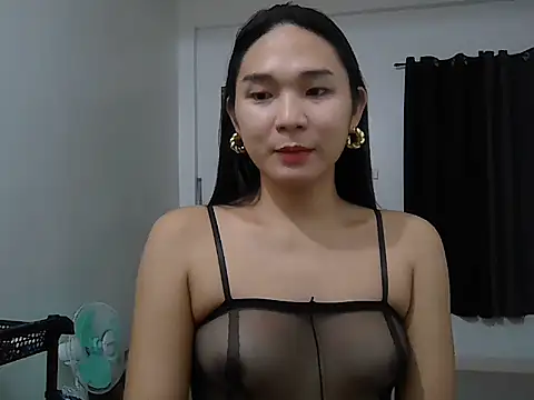 Snapshot of cumslut_selena69 chatting on 05/21/26, 12:01 cumslut selena69 online show from 05/21/26, 12:01