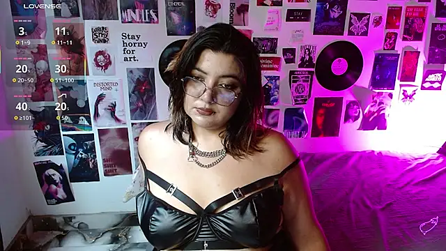 Roxy f w online show from 04/28/26, 06:24