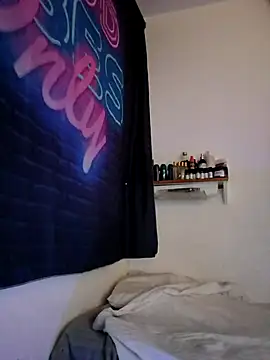 Mikaaa97 online show from 03/06/26, 11:56