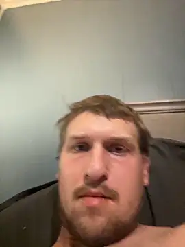 Snapshot of szalusky chatting on 09/16/25, 02:23 szalusky online show from 09/16/25, 02:23