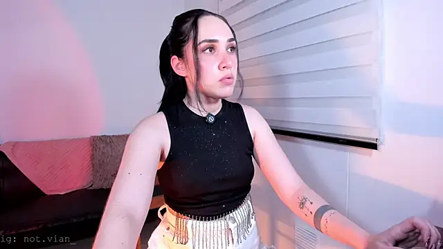 SarahCastillo  online show from 01/14/26, 04:51