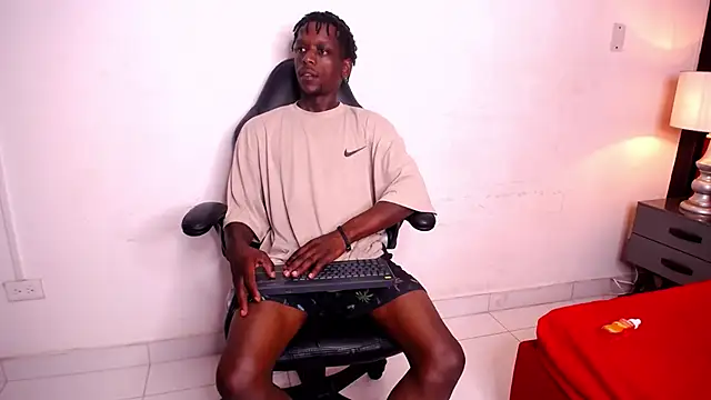 SkylerBigxxx online show from 10/16/25, 04:02