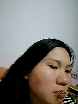 Snapshot of wen78759 chatting on 10/22/25, 03:23 wen78759 online show from 10/22/25, 03:23