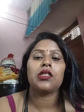 Jasmine Januja online show from 06/17/26, 06:05