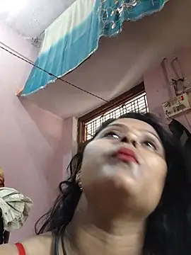 Jasmine Januja online show from 06/25/26, 02:11