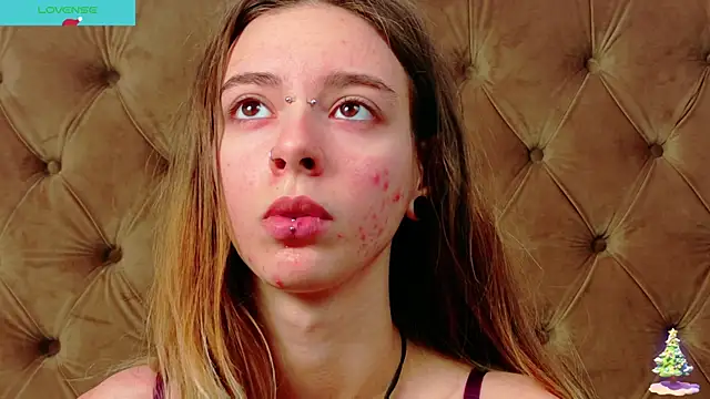 CoraVex online show from 12/14/25, 05:02