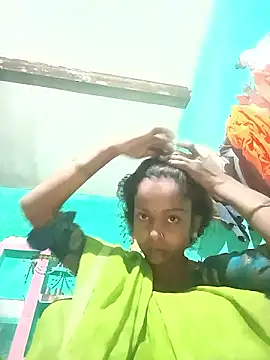 Snapshot of Km_kalpna chatting on 10/16/25, 11:39 Km kalpna online show from 10/16/25, 11:39