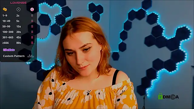 Snapshot of casey_meow_ chatting on 11/26/25, 09:43 casey meow online show from 11/26/25, 09:43