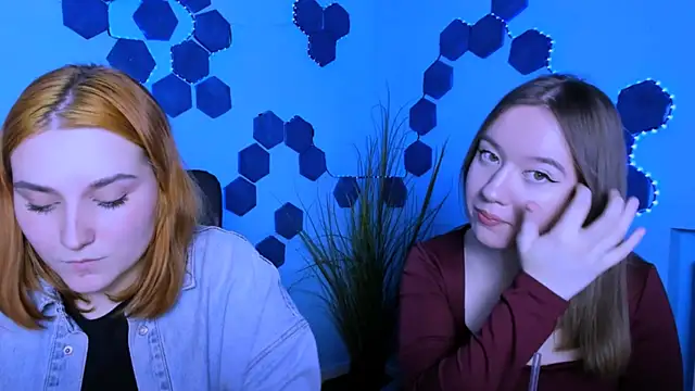 Snapshot of casey_meow_ chatting on 02/27/26, 09:42 casey meow online show from 02/27/26, 09:42