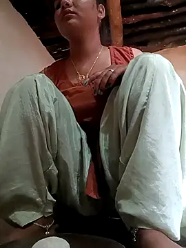 Hot Shredha online show from 10/22/25, 03:18