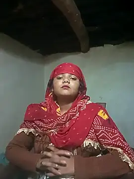 Hot Shredha online show from 10/28/25, 01:47