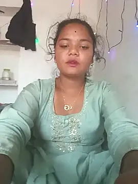 Hot Shredha online show from 10/30/25, 04:25