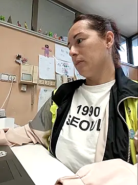 bichota85 online show from 11/05/25, 10:26