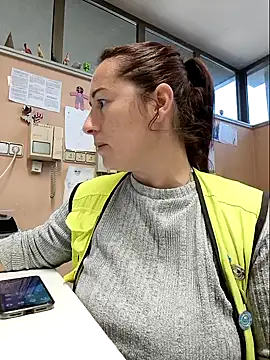 bichota85 online show from 11/18/25, 11:25