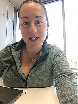 bichota85 online show from 01/12/26, 09:47