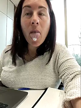 bichota85 online show from 03/04/26, 10:32