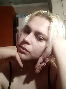 Snapshot of MargoShein chatting on 10/25/25, 09:50 MargoShein online show from 10/25/25, 09:50