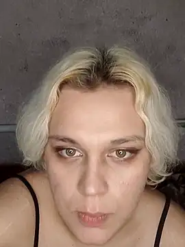 Snapshot of MargoShein chatting on 11/04/25, 10:25 MargoShein online show from 11/04/25, 10:25