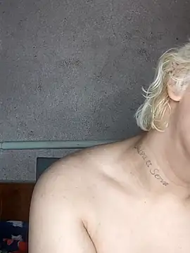 Snapshot of MargoShein chatting on 11/25/25, 12:38 MargoShein online show from 11/25/25, 12:38