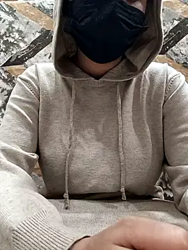 Sophia James  online show from 12/17/25, 08:48