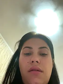 Snapshot of Sweet_Lya09 chatting on 10/11/25, 04:22 Sweet Lya09 online show from 10/11/25, 04:22