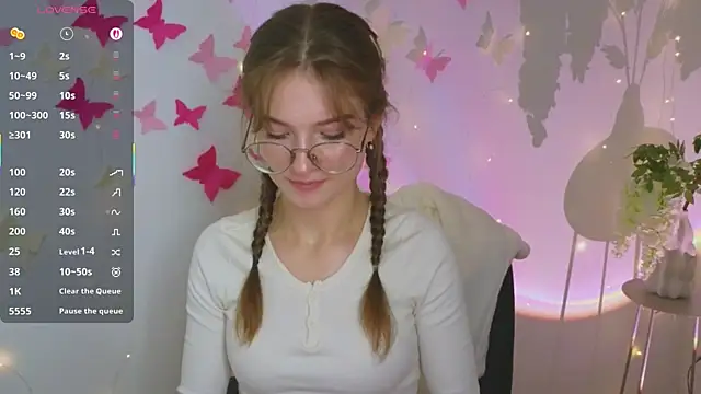 Katyaa Lover online show from 10/28/25, 04:20