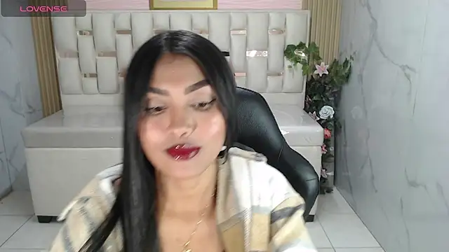 lissandra s online show from 11/13/25, 08:41