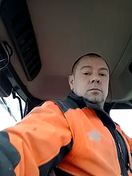 hugoboys4576 online show from 12/16/25, 08:52