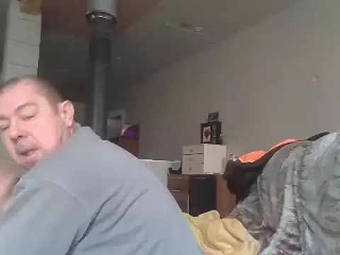 hugoboys4576 online show from 12/17/25, 11:27