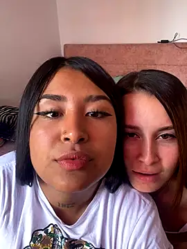 Snapshot of Swet_Violet chatting on 10/16/25, 05:58 Swet Violet online show from 10/16/25, 05:58