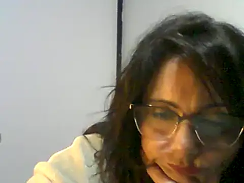 Snapshot of dulcefanny chatting on 05/31/26, 03:04 dulcefanny online show from 05/31/26, 03:04