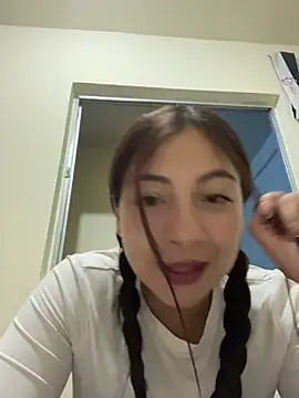 Karlee Grey1 online show from 11/11/25, 03:06