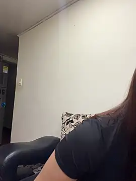 Karlee Grey1 online show from 05/15/26, 02:07